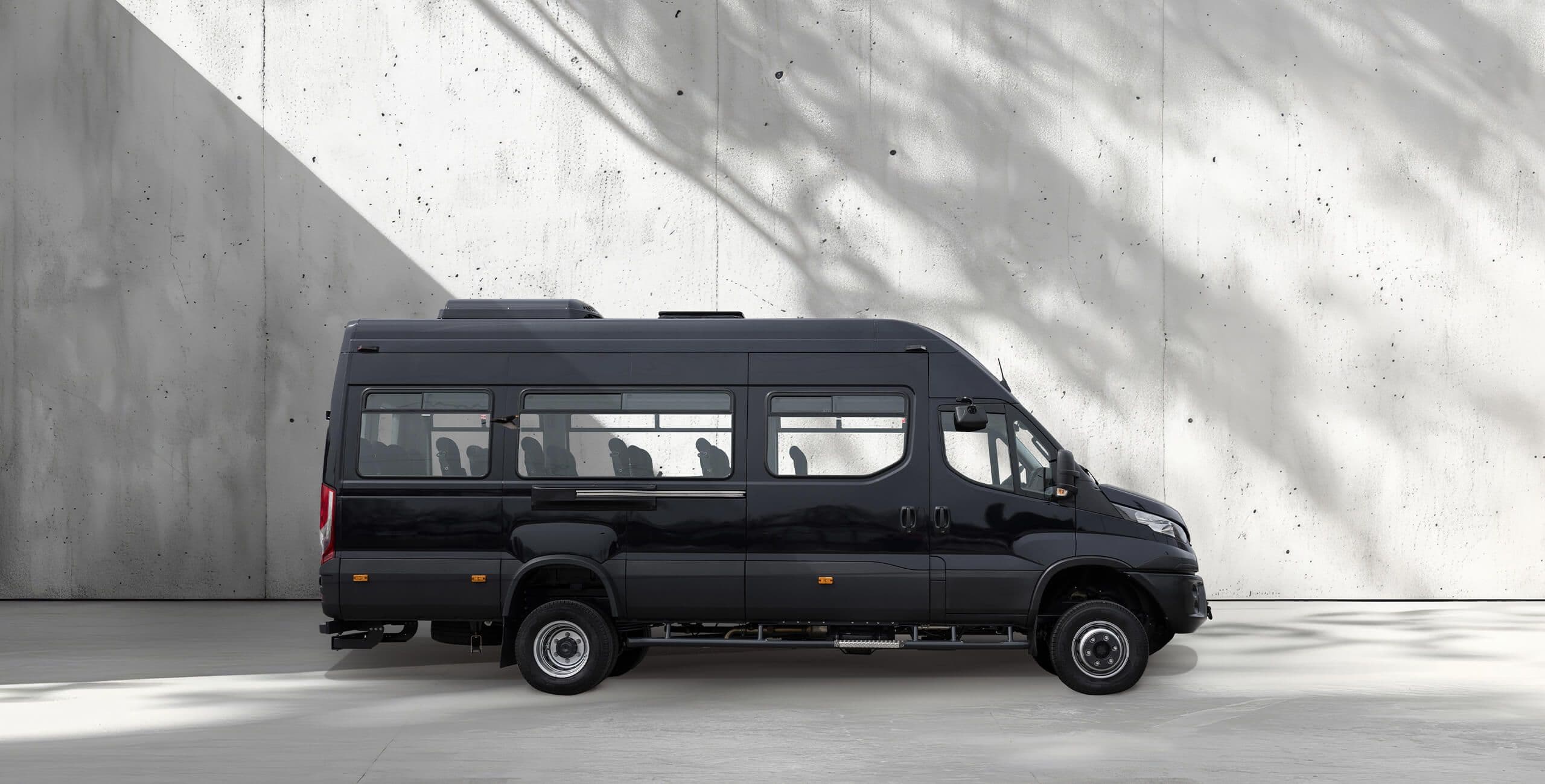 Minibus for people transport 4x4 18 + 2 seats Minibus for people transport 4x4 18 + 2 seats
